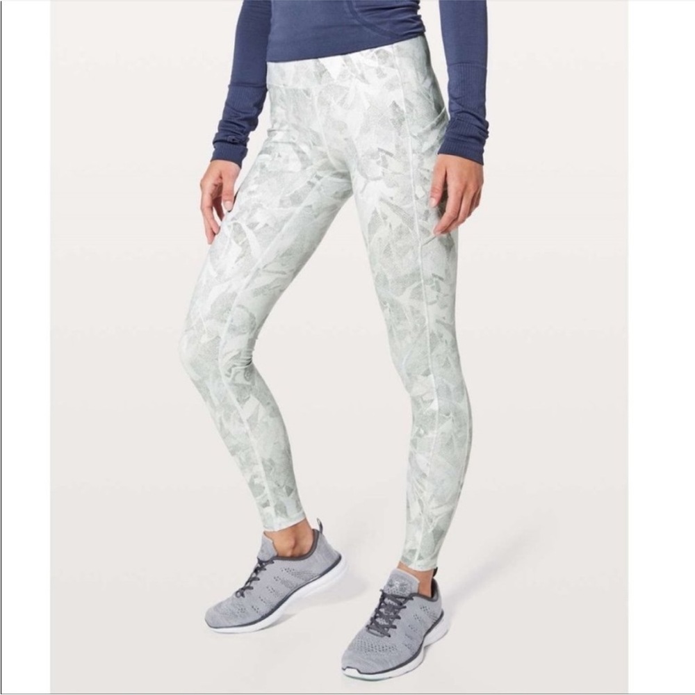 Lululemon  Speed Up Tight Full On Luxtreme Leggings Size 4